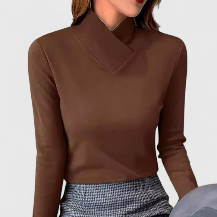 Frances | Elegant Turtleneck Fit
