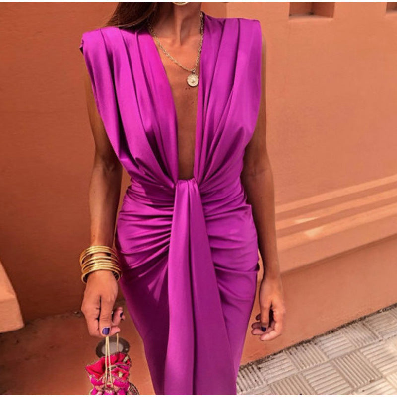 Leonie | Elegant Plunging Dress