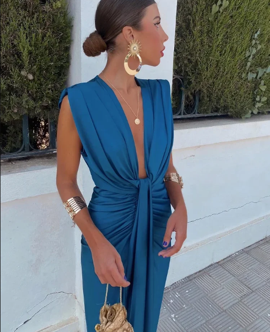 Leonie | Elegant Plunging Dress